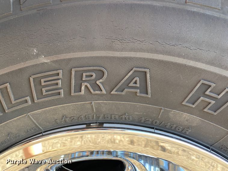 image for item KB9483 2007 Chevrolet Express  school bus