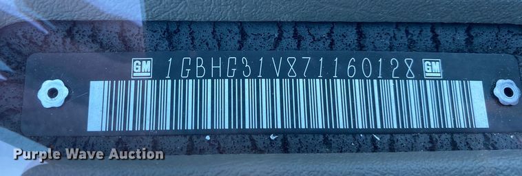 image for item KB9483 2007 Chevrolet Express  school bus