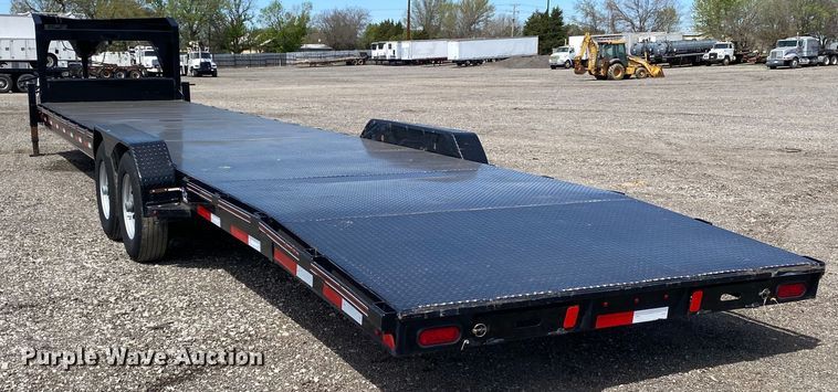 image for item KB9491 2021 Diamond C  equipment trailer