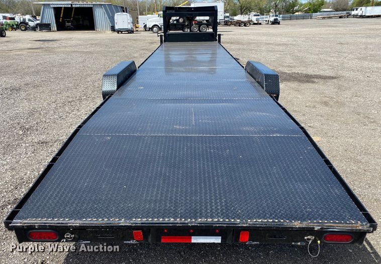 image for item KB9491 2021 Diamond C  equipment trailer