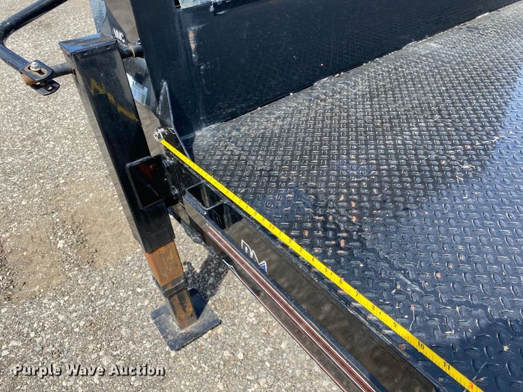 image for item KB9491 2021 Diamond C  equipment trailer