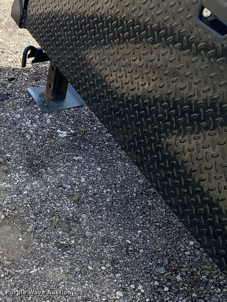 image for item KB9491 2021 Diamond C  equipment trailer