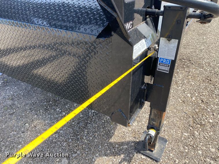 image for item KB9491 2021 Diamond C  equipment trailer