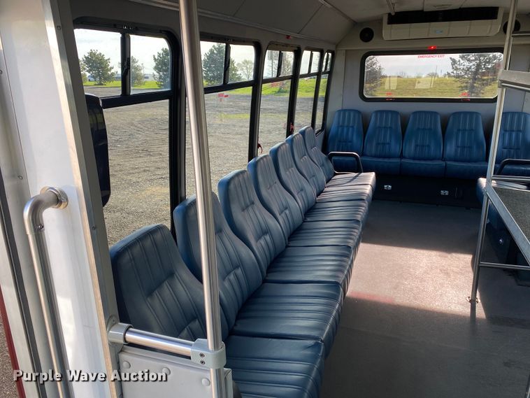 image for item KB9497 2014 GMC Savana  shuttle bus