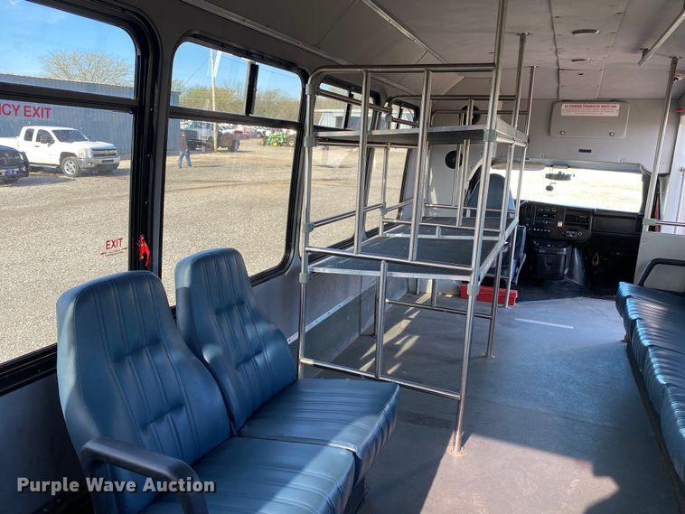 image for item KB9497 2014 GMC Savana  shuttle bus