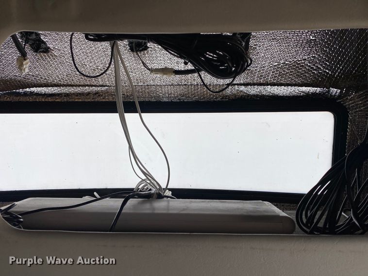 image for item KB9497 2014 GMC Savana  shuttle bus