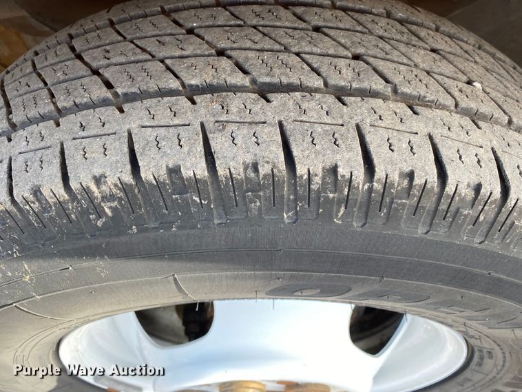 image for item KB9497 2014 GMC Savana  shuttle bus