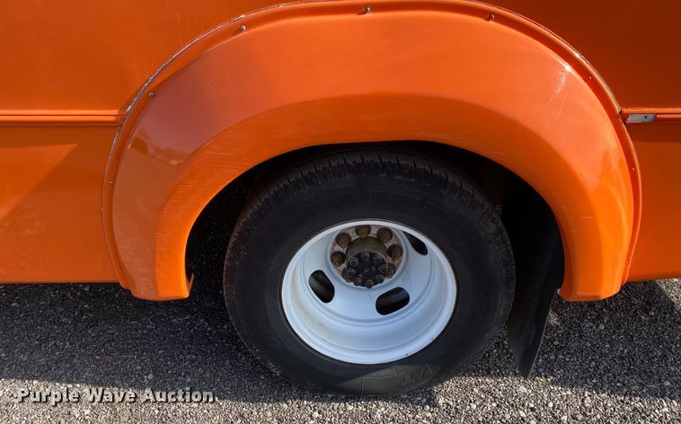 image for item KB9497 2014 GMC Savana  shuttle bus