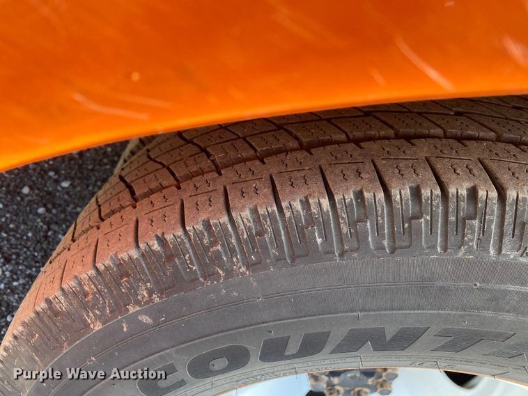 image for item KB9497 2014 GMC Savana  shuttle bus