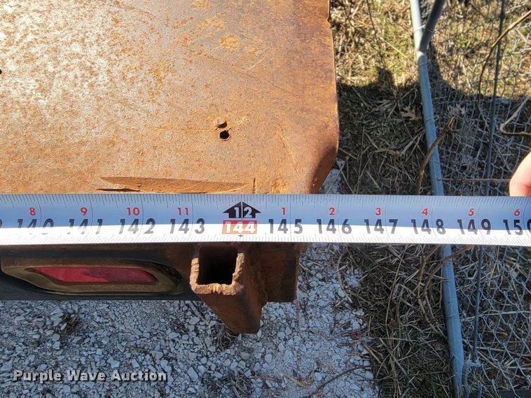 image for item KB9883 2002 Ford F550 Super Duty  flatbed truck