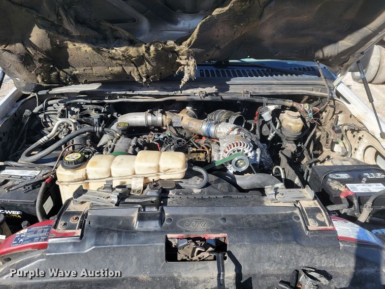 image for item KB9883 2002 Ford F550 Super Duty  flatbed truck