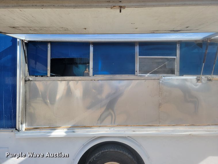 image for item KB9884 1984 GMC P3500  food truck