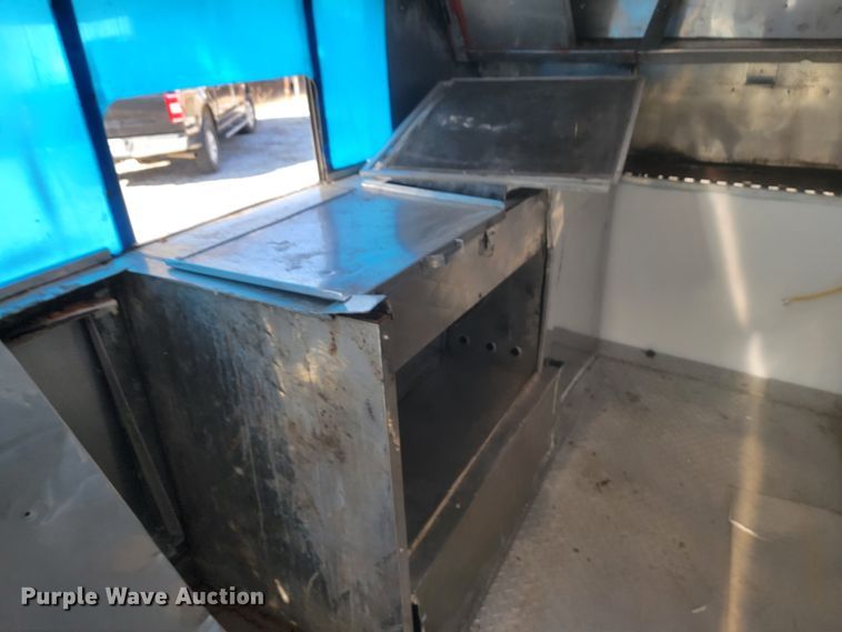 image for item KB9884 1984 GMC P3500  food truck