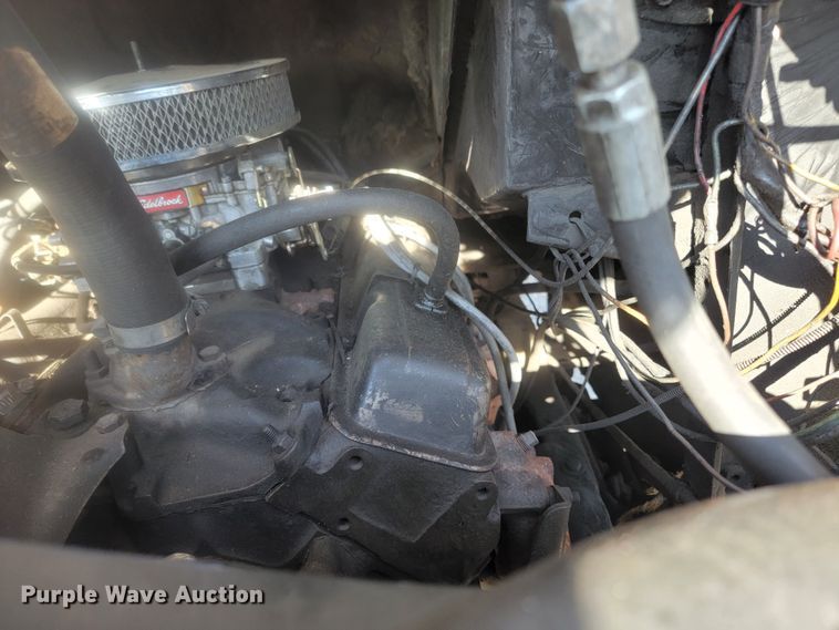 image for item KB9884 1984 GMC P3500  food truck