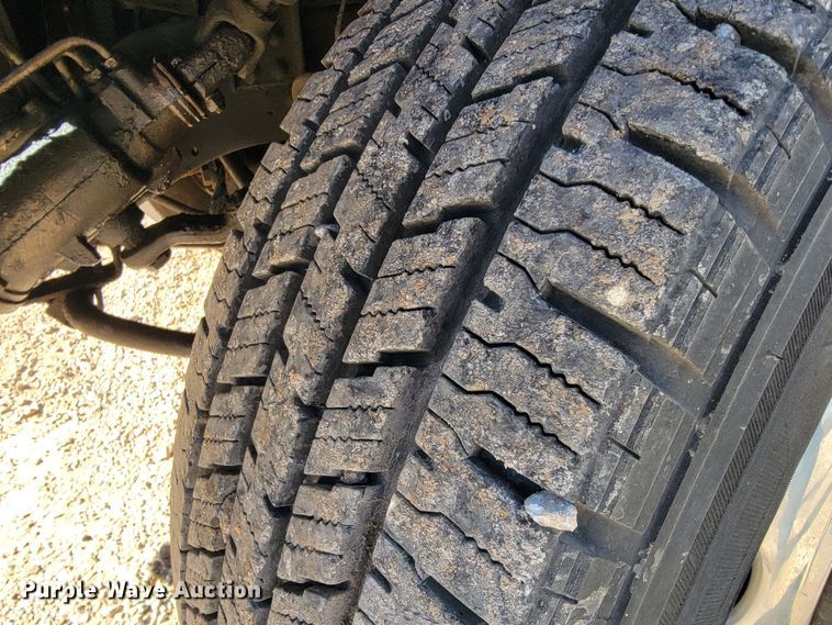 image for item KB9884 1984 GMC P3500  food truck