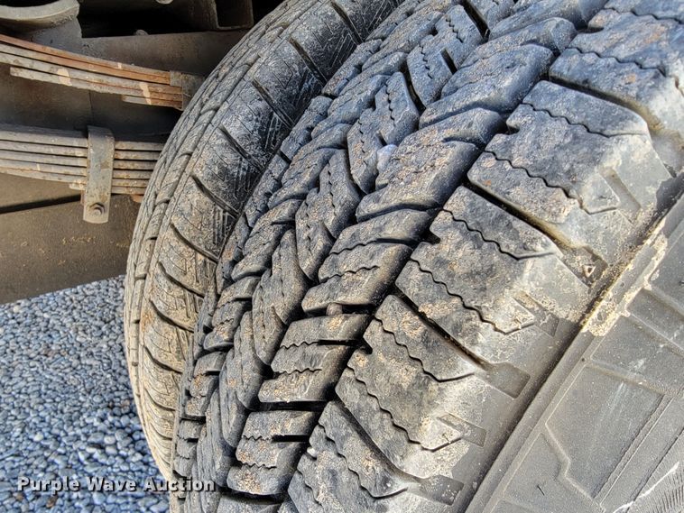 image for item KB9884 1984 GMC P3500  food truck