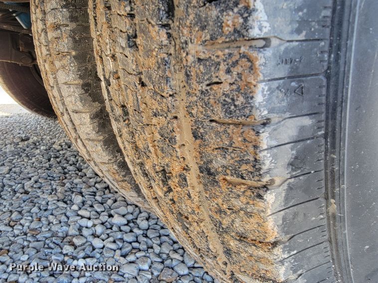 image for item KB9884 1984 GMC P3500  food truck