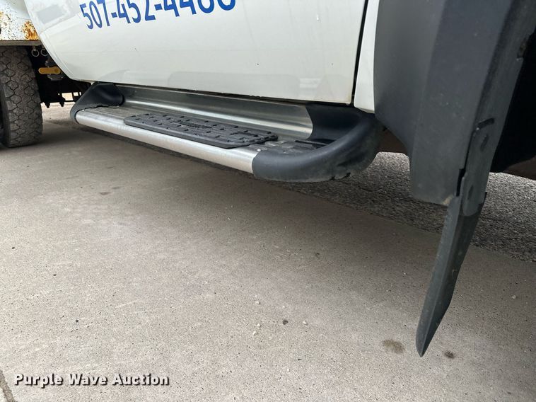 image for item KU9933 2009 Ford F550 Super Duty XL  vacuum truck