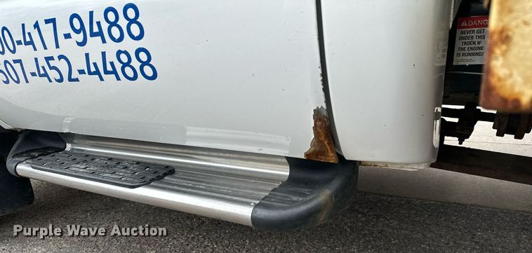 image for item KU9933 2009 Ford F550 Super Duty XL  vacuum truck