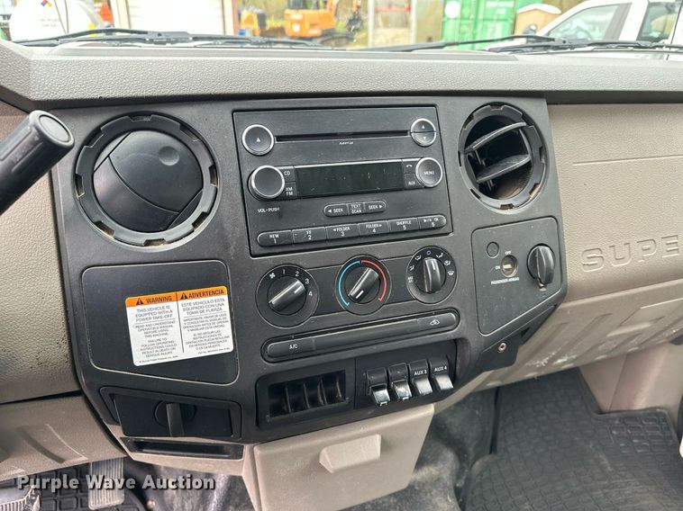 image for item KU9933 2009 Ford F550 Super Duty XL  vacuum truck