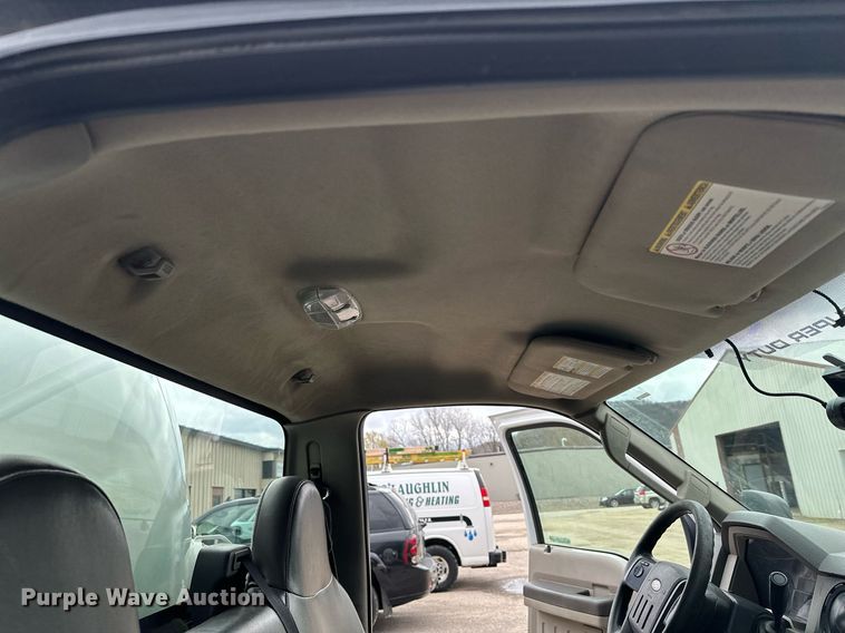 image for item KU9933 2009 Ford F550 Super Duty XL  vacuum truck