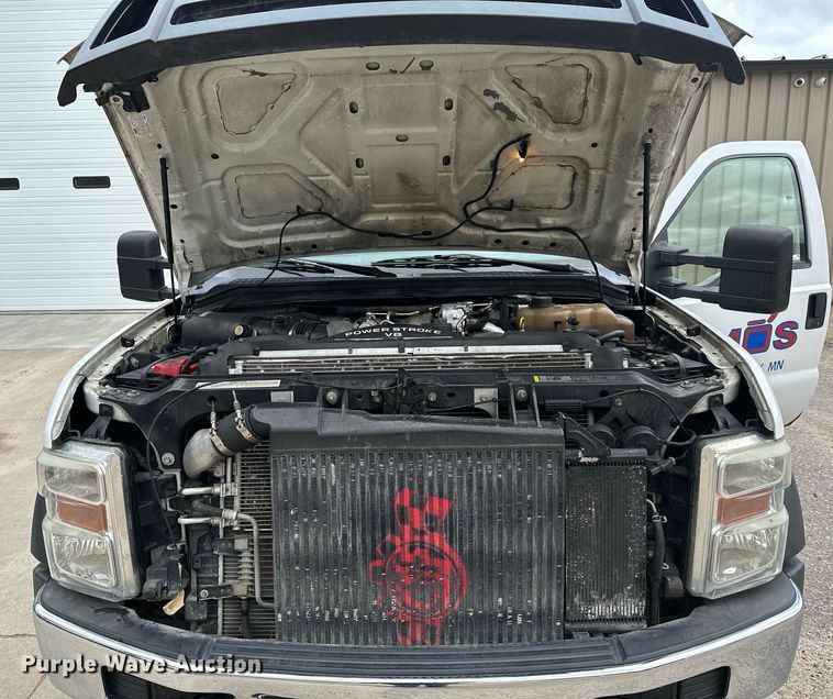 image for item KU9933 2009 Ford F550 Super Duty XL  vacuum truck