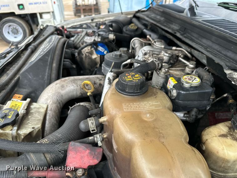 image for item KU9933 2009 Ford F550 Super Duty XL  vacuum truck