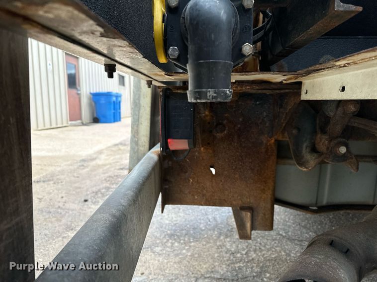 image for item KU9933 2009 Ford F550 Super Duty XL  vacuum truck