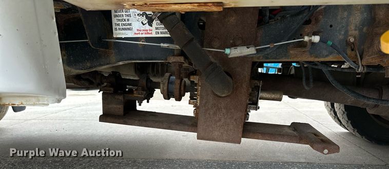 image for item KU9933 2009 Ford F550 Super Duty XL  vacuum truck