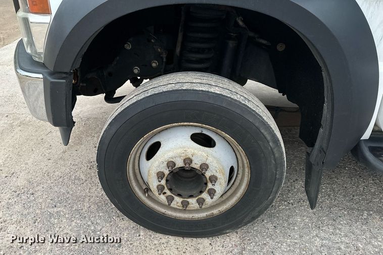 image for item KU9933 2009 Ford F550 Super Duty XL  vacuum truck