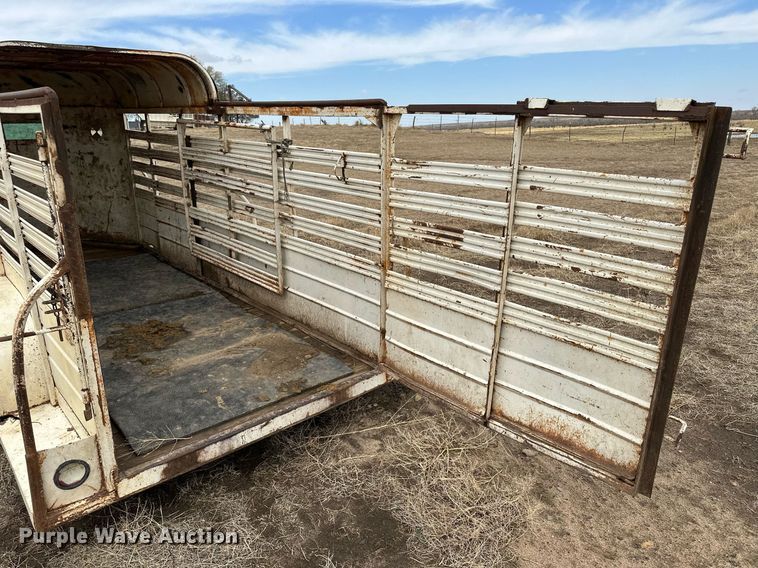 image for item KX9037 WW Trailer  livestock trailer
