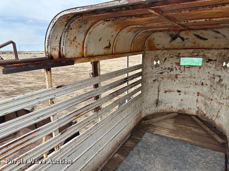 image for item KX9037 WW Trailer  livestock trailer