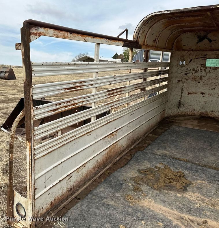 image for item KX9037 WW Trailer  livestock trailer