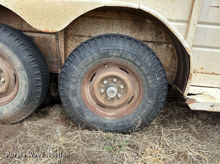 image for item KX9037 WW Trailer  livestock trailer