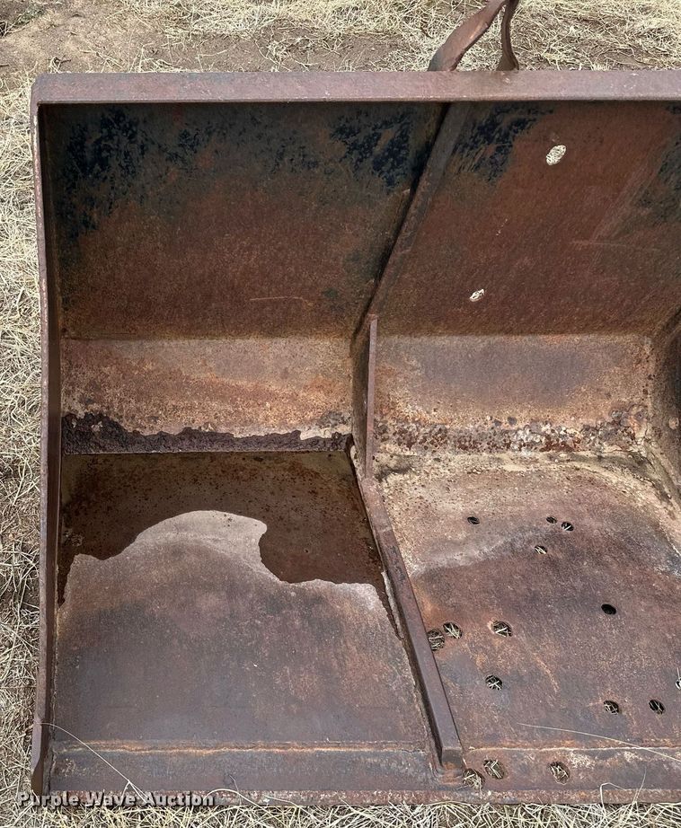 image for item KX9038 Bucket