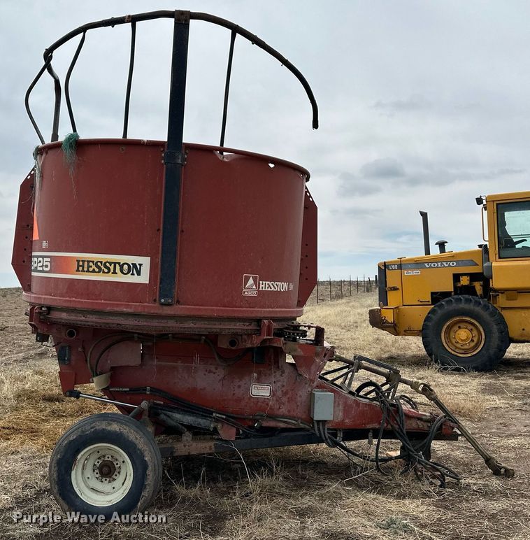 image for item KX9040 Hesston BP25  bale processor