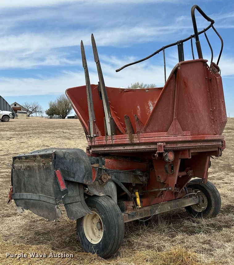 image for item KX9040 Hesston BP25  bale processor