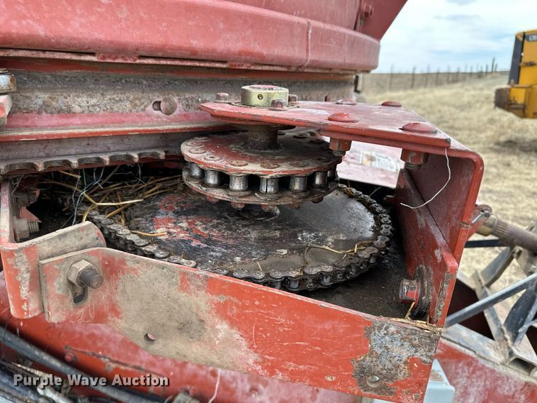 image for item KX9040 Hesston BP25  bale processor