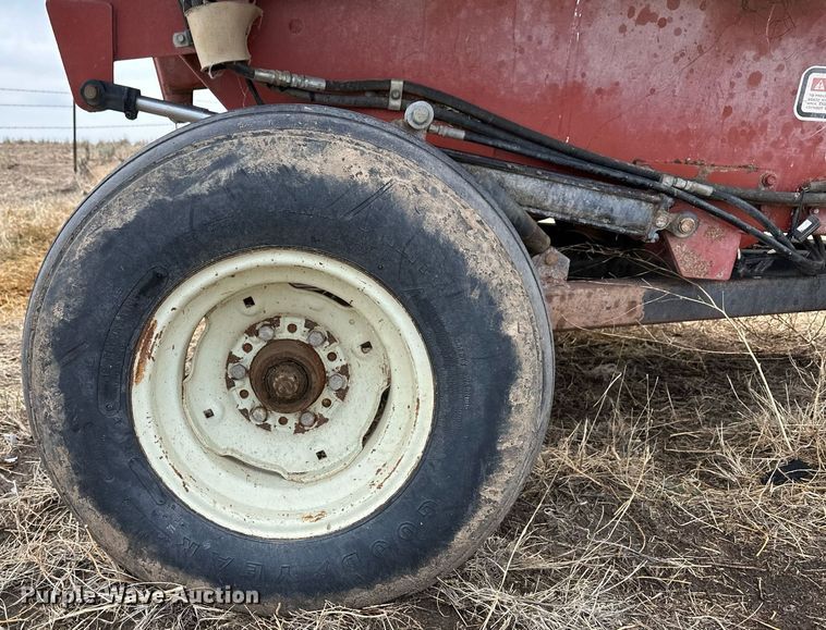 image for item KX9040 Hesston BP25  bale processor