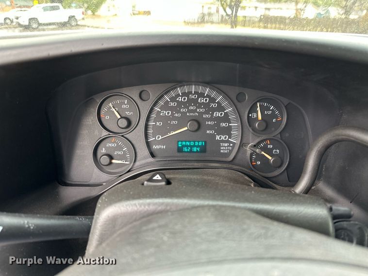 image for item KX9046 2004 Chevrolet Express  van