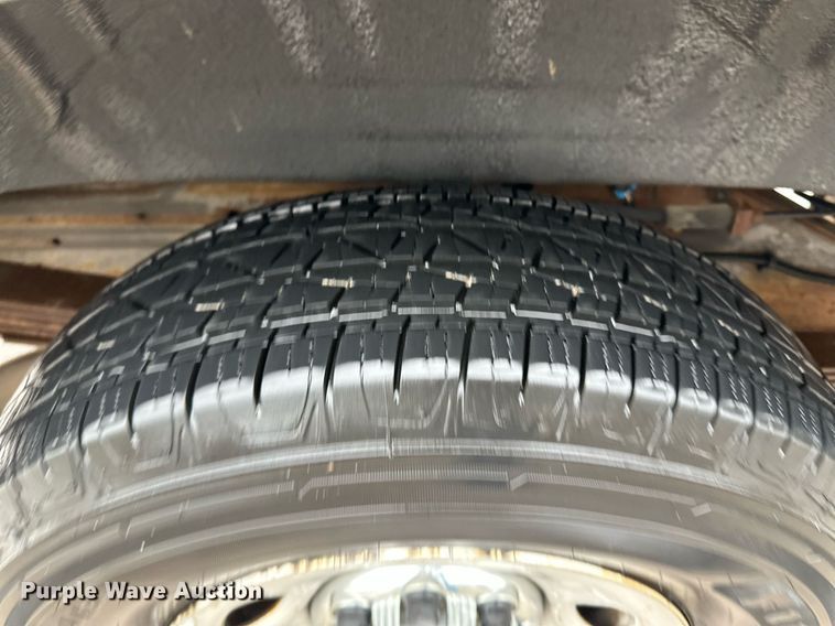 image for item KX9046 2004 Chevrolet Express  van