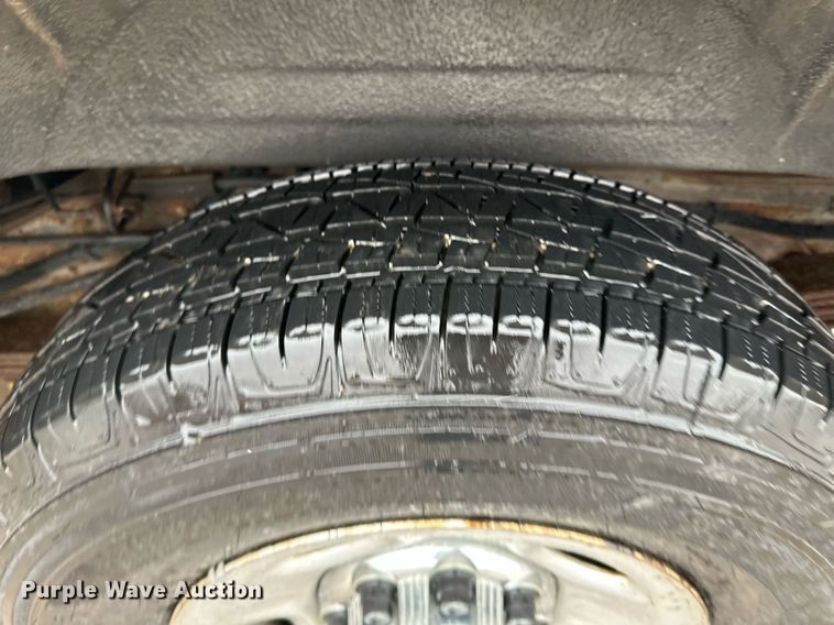 image for item KX9046 2004 Chevrolet Express  van