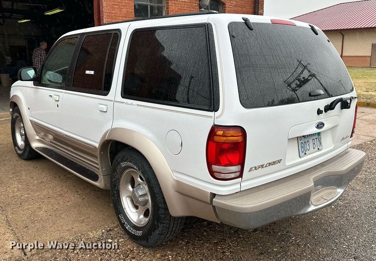 image for item KX9048 1998 Ford Explorer Eddie Bauer  SUV