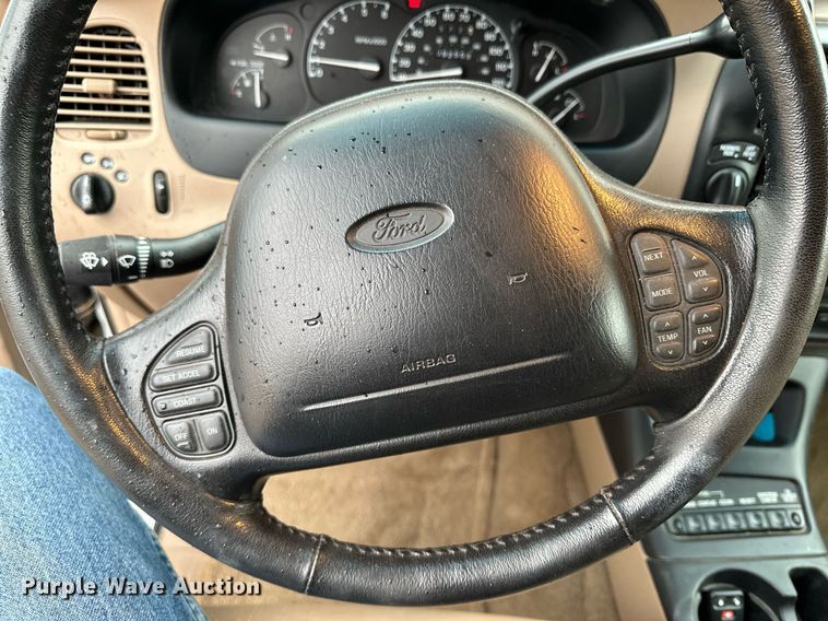 image for item KX9048 1998 Ford Explorer Eddie Bauer  SUV