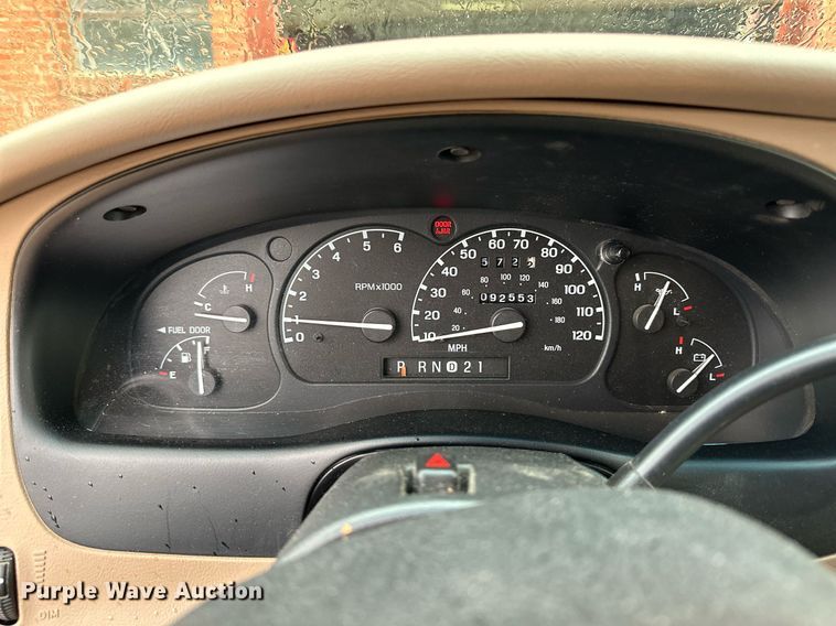 image for item KX9048 1998 Ford Explorer Eddie Bauer  SUV