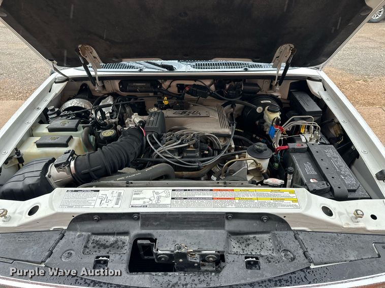 image for item KX9048 1998 Ford Explorer Eddie Bauer  SUV