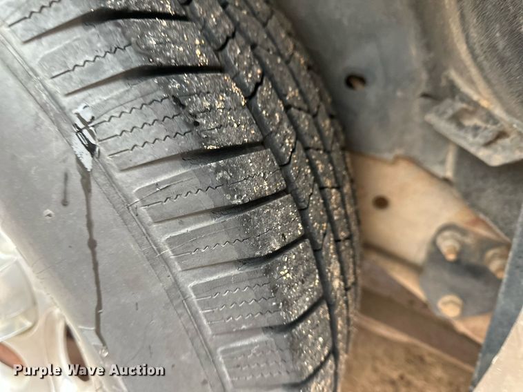 image for item KX9048 1998 Ford Explorer Eddie Bauer  SUV