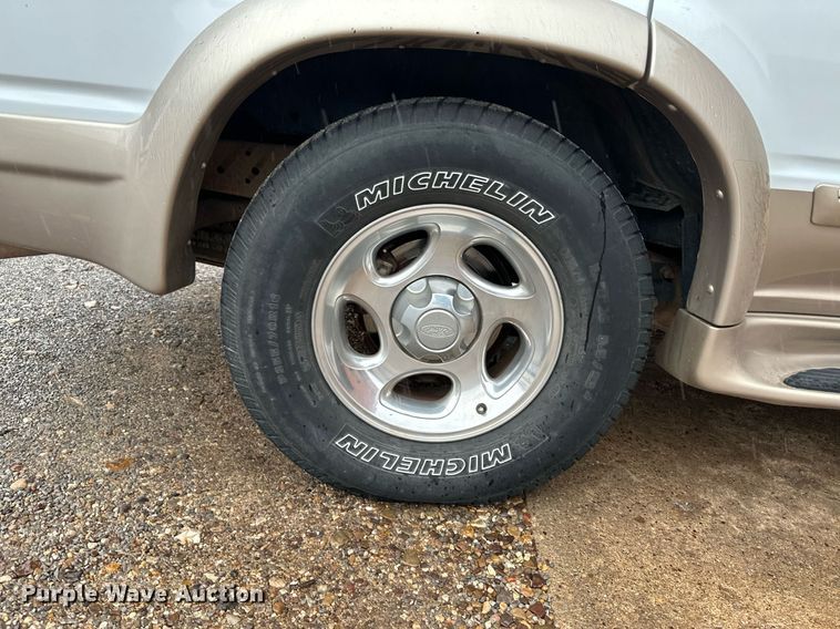 image for item KX9048 1998 Ford Explorer Eddie Bauer  SUV
