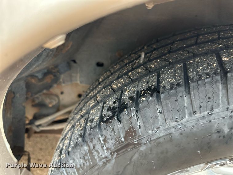 image for item KX9048 1998 Ford Explorer Eddie Bauer  SUV