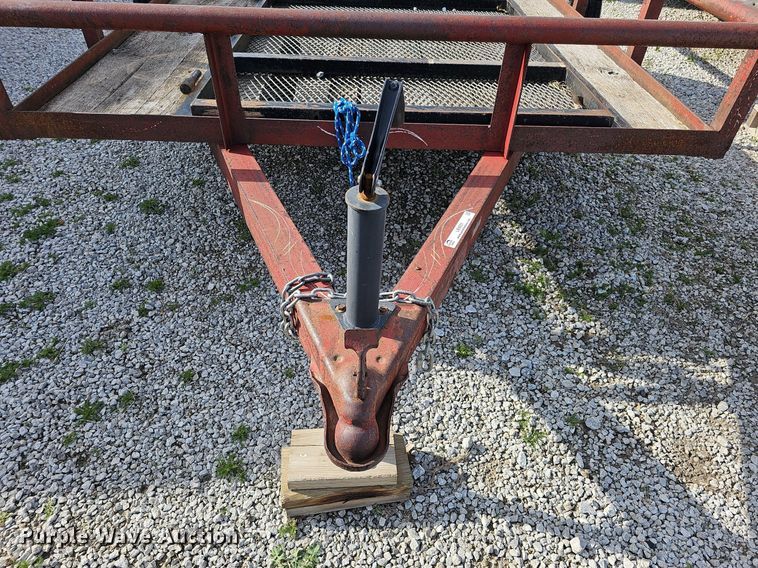 image for item LE9331 Utility trailer